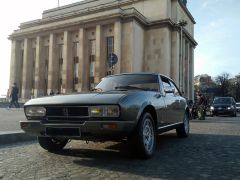 Louer une PEUGEOT 504 Coupé  de 1981 (Photo 2)