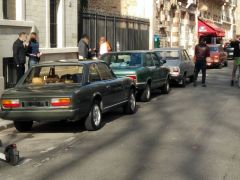 Louer une PEUGEOT 504 Coupé  de de 1981 (Photo 4)