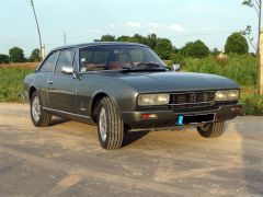 Louer une PEUGEOT 504 Coupé de de 1981 (Photo 1)