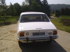 Louer une PEUGEOT 504 SRD de de 1981 (Photo 4)