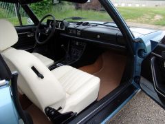 Louer une PEUGEOT 504 V6 de de 1976 (Photo 4)