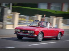 Louer une PEUGEOT 504 de 1973 (Photo 2)