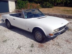 PEUGEOT 504 de 1976 en location pour mariage en Charente-Maritime