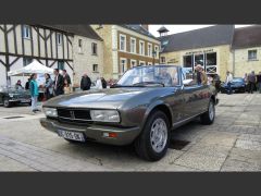 Louer une PEUGEOT 504 de de 1983 (Photo 2)