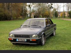 PEUGEOT 505 GTI (Photo 1)