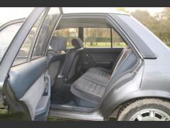 PEUGEOT 505 GTI (Photo 3)