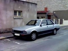 Louer une PEUGEOT 505 Turbo de de 1987 (Photo 5)