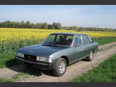 Louer une PEUGEOT 604 SL de de 1978 (Photo 2)