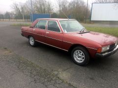 Louer une PEUGEOT 604 V6 TI de de 1978 (Photo 2)