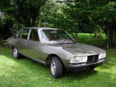 Louer une PEUGEOT 604 de de 1978 (Photo 1)