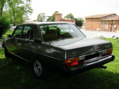 Louer une PEUGEOT 604 de de 1978 (Photo 3)