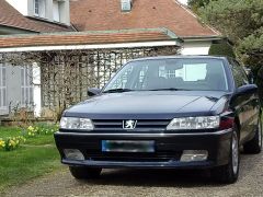 Louer une PEUGEOT 605 de de 1998 (Photo 2)