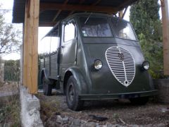 Louer une PEUGEOT Q3A de de 1949 (Photo 2)