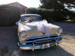 Louer une PONTIAC Chieftain 8  de de 1954 (Photo 2)