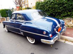 Louer une PONTIAC CHIEFTAIN 8 de de 1952 (Photo 2)