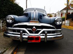 Louer une PONTIAC CHIEFTAIN 8 de de 1952 (Photo 3)