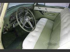 Louer une PONTIAC Chieftain de de 1953 (Photo 5)