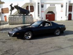 PONTIAC Firebird (Photo 1)