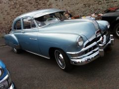 Louer une PONTIAC Sedan Chehtain  de de 1952 (Photo 2)