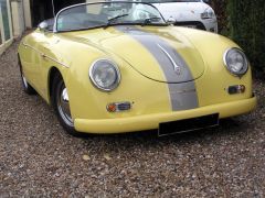 Louer une PORSCHE 356  Replique de de 1975 (Photo 2)