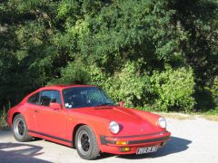 Louer une PORSCHE 911 Carrera de de 1989 (Photo 2)