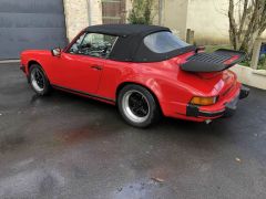 Louer une PORSCHE 911 SC Cabriolet  de de 1983 (Photo 3)