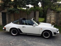 Louer une PORSCHE 911 SC Targa de de 1983 (Photo 1)