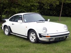 Louer une PORSCHE 911 SC de 1978 (Photo 1)