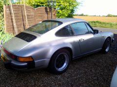 Louer une PORSCHE 911 SC de de 1982 (Photo 2)