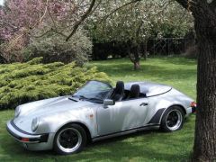 Louer une PORSCHE 911 Speedster de de 1989 (Photo 1)