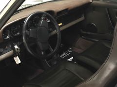 Louer une PORSCHE 911 Targa   de de 1982 (Photo 4)