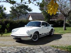 Louer une PORSCHE 911 de de 1983 (Photo 1)