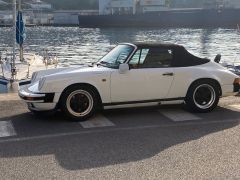 Louer une PORSCHE 911 de de 1983 (Photo 1)