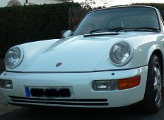 Louer une PORSCHE 911 de de 1990 (Photo 1)