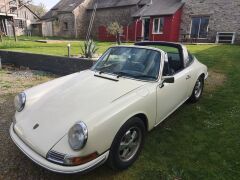 Louer une PORSCHE 911L Targa  de 1968 (Photo 1)