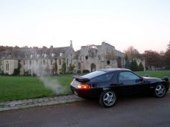 Louer une PORSCHE 928 320 CV de de 1988 (Photo 5)