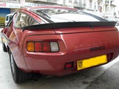 Louer une PORSCHE 928 S de de 1981 (Photo 3)