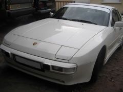 Louer une PORSCHE 944 Targa de de 1985 (Photo 1)