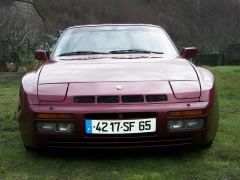 Louer une PORSCHE 944 Turbo (250CV) de de 1990 (Photo 1)