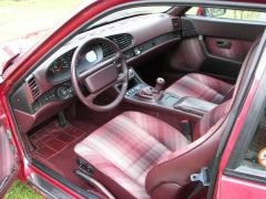 Louer une PORSCHE 944 Turbo (250CV) de de 1990 (Photo 4)