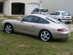 Louer une PORSCHE 996 (300CV) de de 1999 (Photo 2)