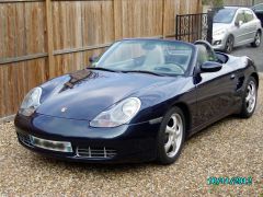 Louer une PORSCHE Boxster 986 de de 2000 (Photo 1)