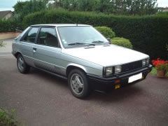 Louer une Renault 11 turbo de de 1984 (Photo 1)