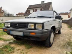 Louer une RENAULT 11 de 1986 (Photo 2)