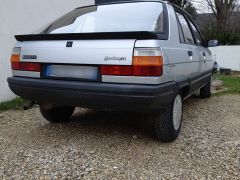 Louer une RENAULT 11 de de 1986 (Photo 3)