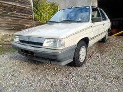 RENAULT 11 (Photo 1)