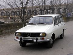 Louer une RENAULT 12 Break de de 1974 (Photo 3)