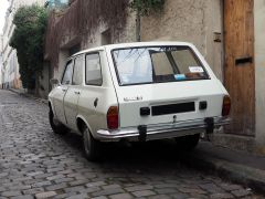 Louer une RENAULT 12 Break de de 1974 (Photo 5)