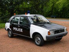 RENAULT 14 Police Pie de 1974 en location pour mariage � Paris
