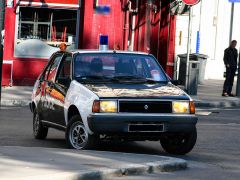 RENAULT 14 Police Pie de 1974 en location pour mariage � Paris